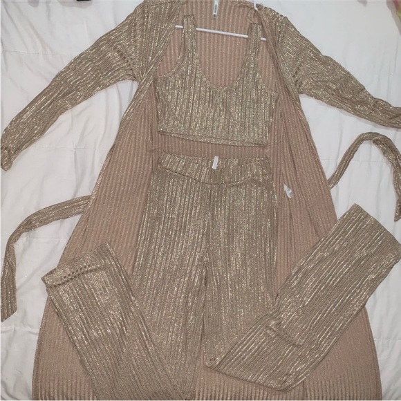 3 piece gold set - Picture 5 of 5